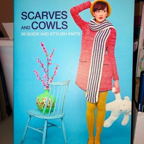 NWT Knitting Scarves & Cowls 36 Patterns Project Book Quick & Stylish Knits - Picture 6 of 17